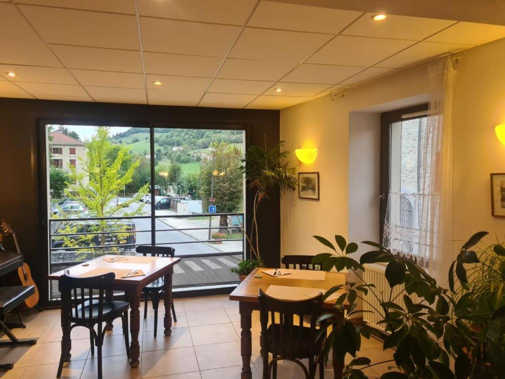 Restaurant Hotel Du Vercors Saint-Martin-en-Vercors Екстериор снимка